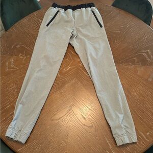 Perfect condition men’s small Lululemon silver and black hybrid pants